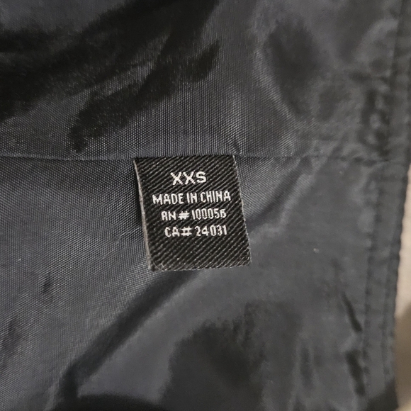 OOBE Tailored Vest In Black. Size XXS - Picture 3 of 8